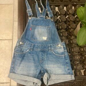 Levi’s girls Shorts Overalls Adjustable Straps Shortall Relax Fit Size 10 Youth